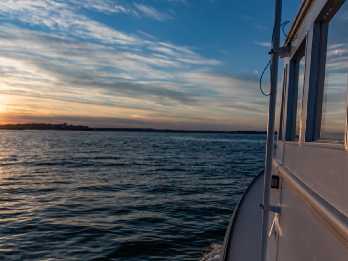 a small boat in a body of water